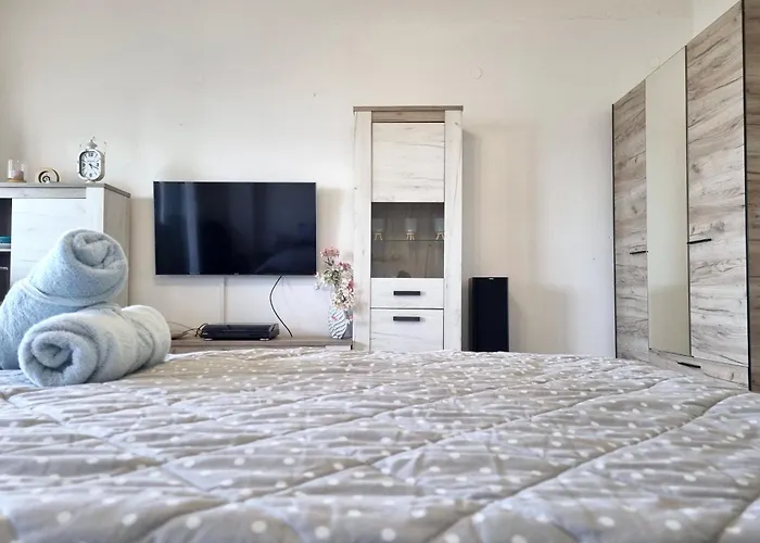 Alkyone Petalídhion